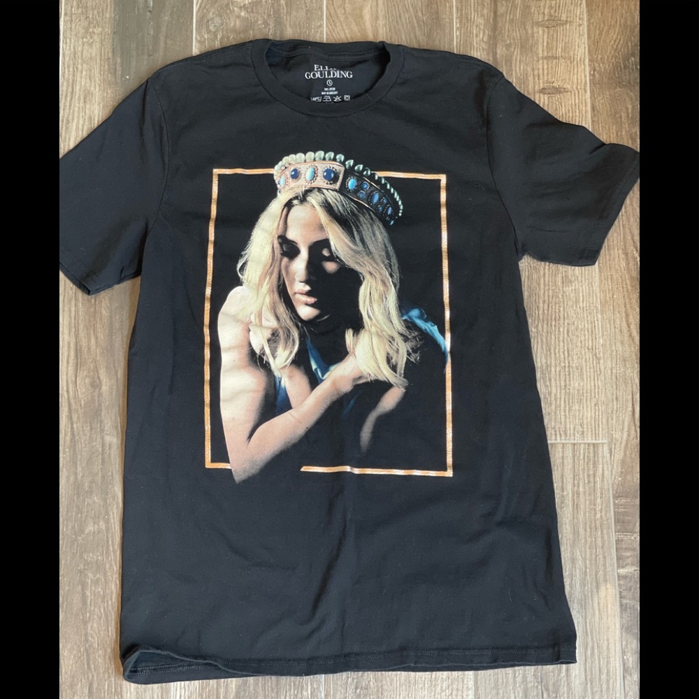 Ellie Goulding band shirt
